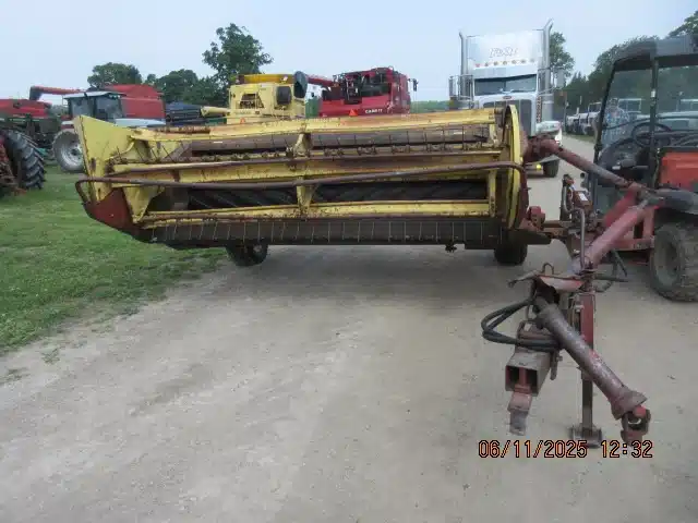 Gallery image 1 for Used New Holland 479 Mower Conditioner