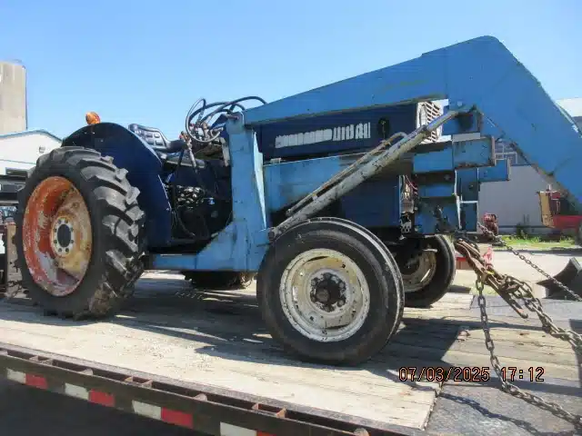 Gallery image 2 for Used Universal 300 UTD Tractor