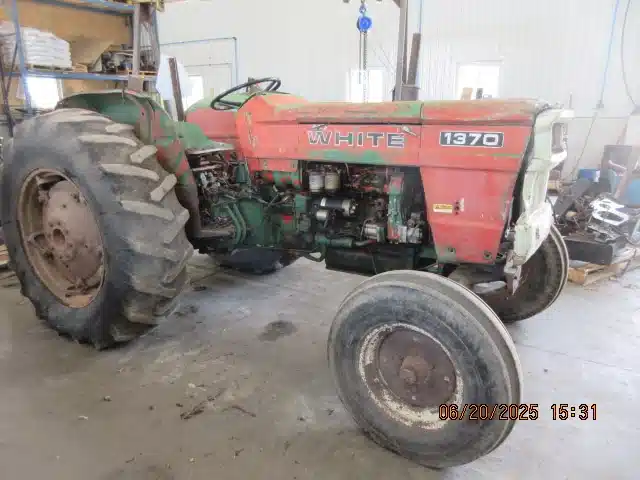 Gallery image 2 for Used 1975 White 1370 Tractor
