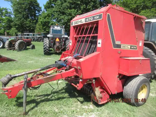 Gallery image 1 for Used Gehl 1470 Round Baler