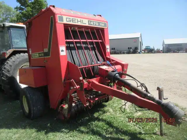 Gallery image 2 for Used Gehl 1470 Round Baler