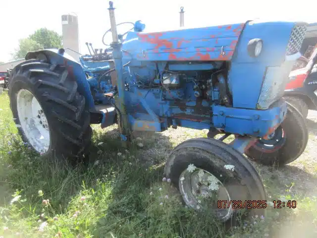 Gallery image 2 for Used 1972 Ford 5000 Tractor