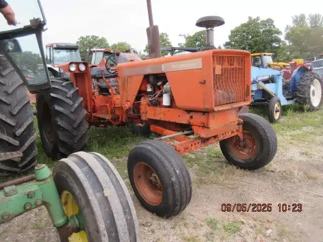 Gallery image 2 for Used 1968 Allis Chalmers 170 Tractor