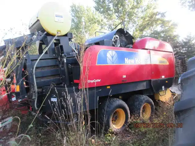 Gallery image 2 for Used New Holland BB9060 Square Baler - Large