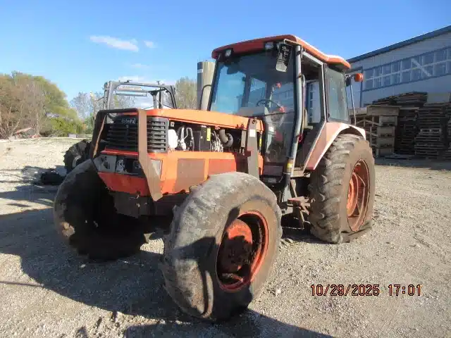 Used Kubota M120DT Tractor