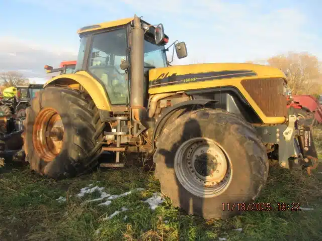 Gallery image 1 for Used 2002 Challenger MT635 Tractor