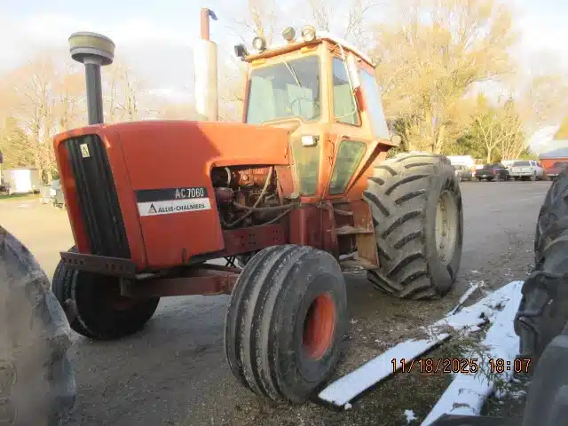 Gallery image 2 for Used 1977 Allis Chalmers 7060 Tractor