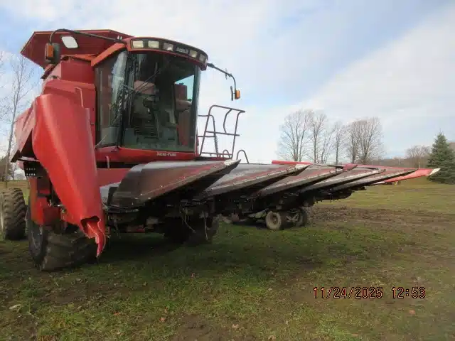 Gallery image 2 for Case IH 963 Header - Row Crop