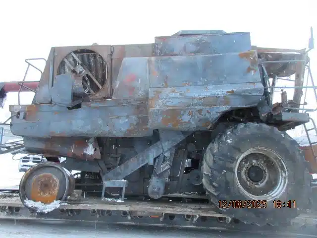 Gallery image 2 for Used 2006 Case IH 2388 Combine