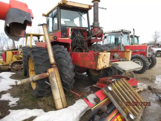 Gallery image 2 for Versatile 855 Tractor