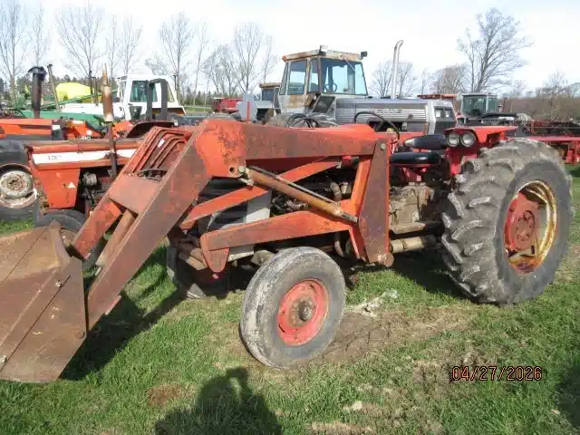 Photo de la Galerie 1 pour 1971 Massey Ferguson 165 Tracteur