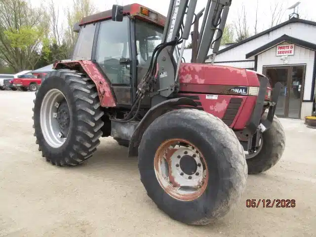 Photo de la Galerie 2 pour 1992 Case IH MAXXUM 5250 Tracteur