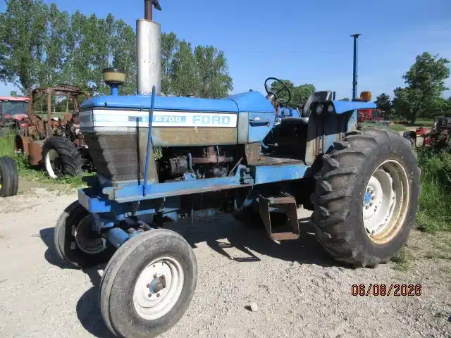 Gallery image 1 for 1980 Ford 6700 Tractor