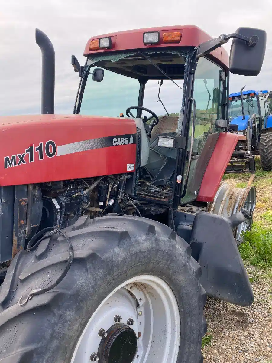Gallery image 2 for 2001 Case IH MX110 Tractor