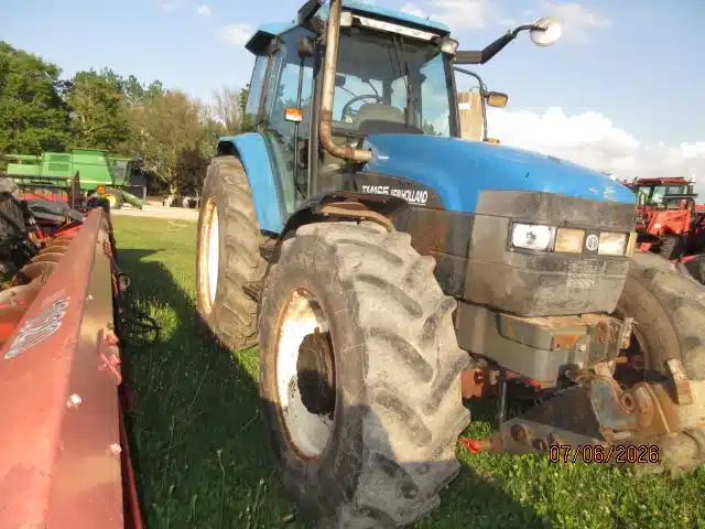 Photo de la Galerie 2 pour 2000 New Holland TM165 Tracteur