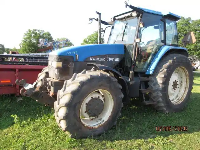 Photo de la Galerie 1 pour 2000 New Holland TM165 Tracteur