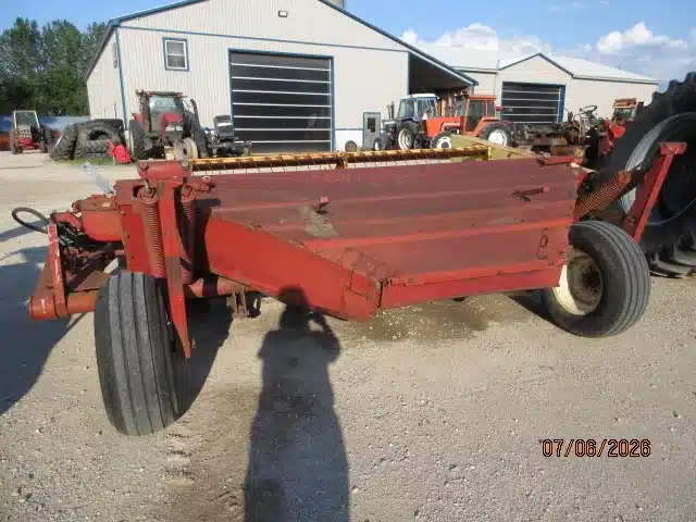 Gallery image 2 for New Holland 479 Mower Conditioner