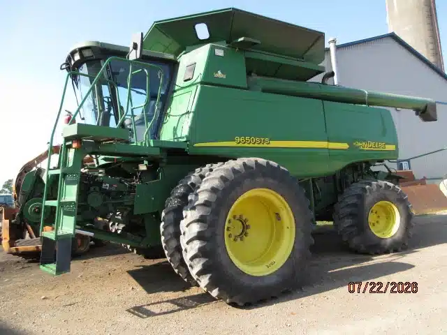 Gallery image 1 for 2003 John Deere 9650 STS Combine