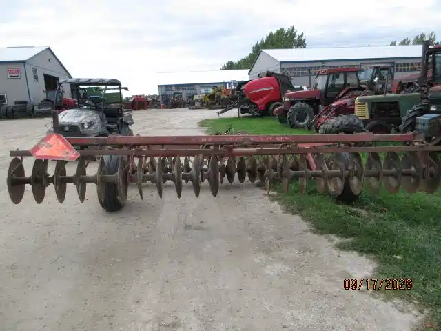 Photo de la Galerie 2 pour Massey Ferguson 520 Disque