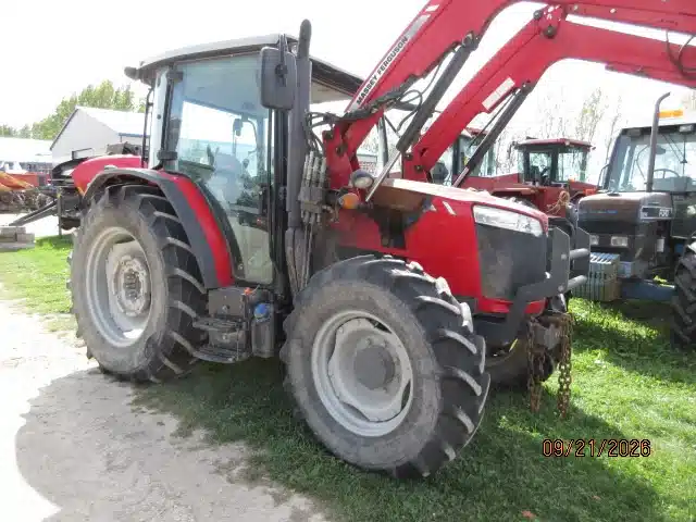 Gallery image 2 for 2018 Massey Ferguson 4710 Tractor