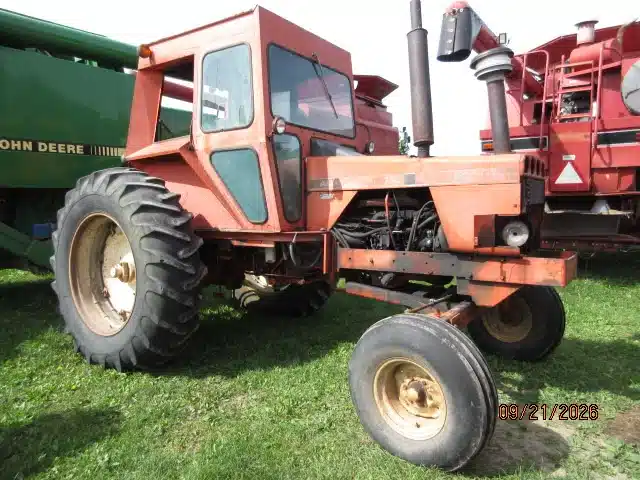 Gallery image 1 for 1974 Allis Chalmers 200 Tractor