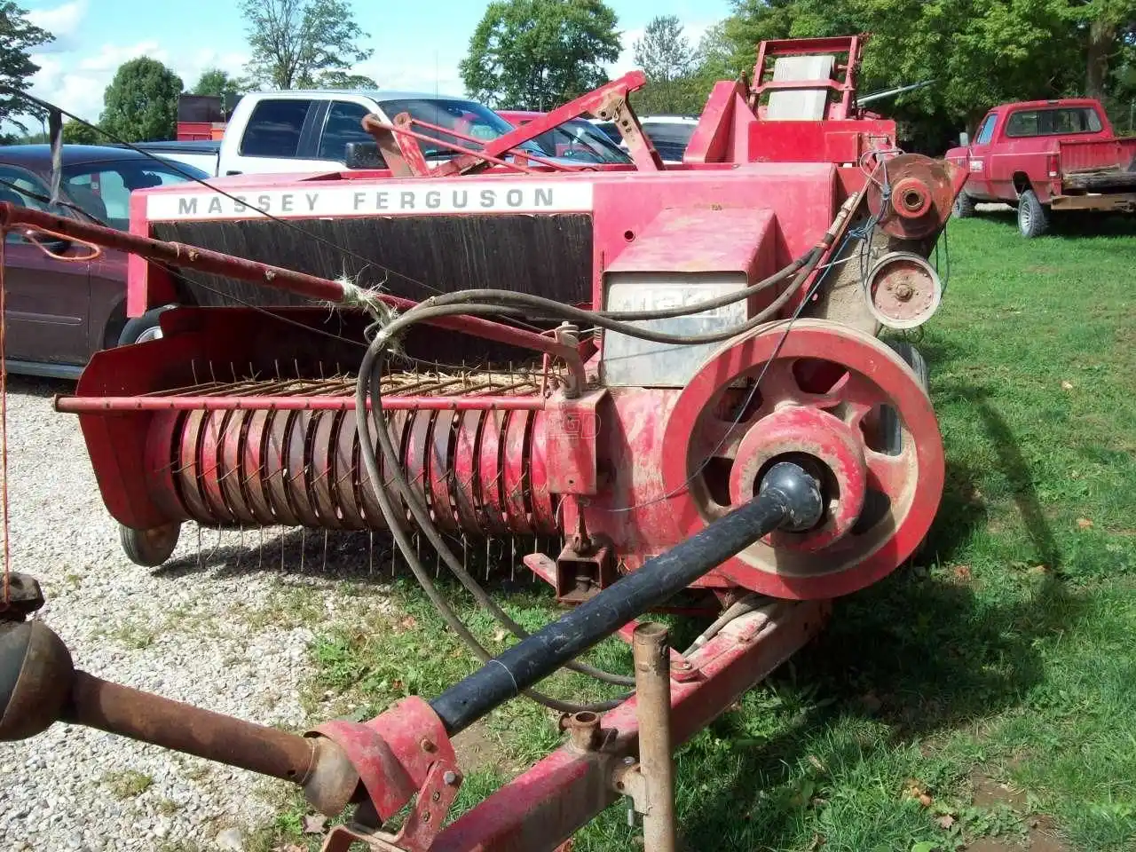 Gallery image 1 for Used Massey Ferguson 124 Square Baler - Small