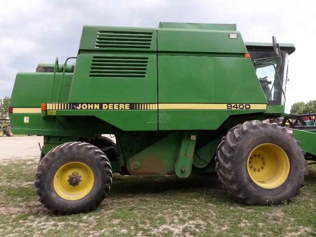 Gallery image 2 for Used John Deere 9400 Combine
