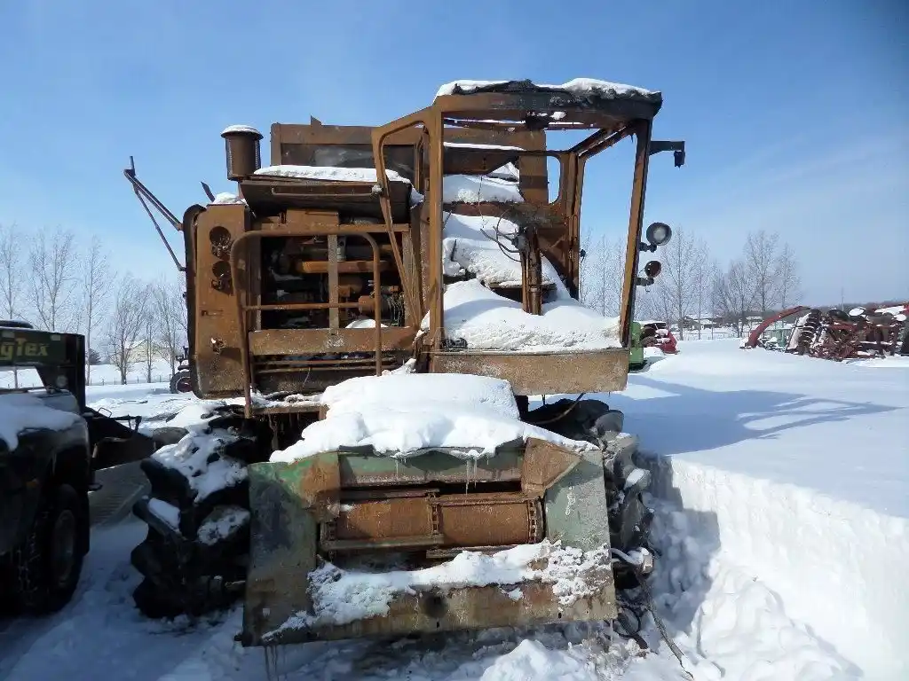 Gallery image 2 for Used John Deere 6620 Combine