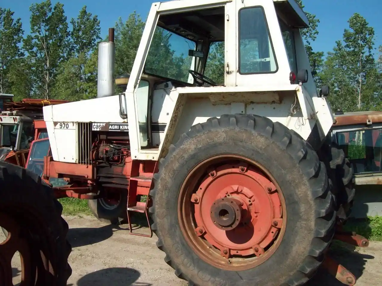 Gallery image 2 for Used 1975 Case 970 Tractor