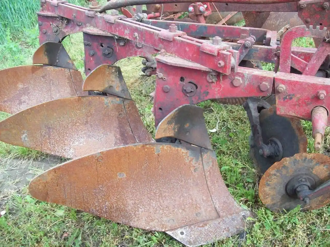 Gallery image 1 for Used International Harvester 3F Plow