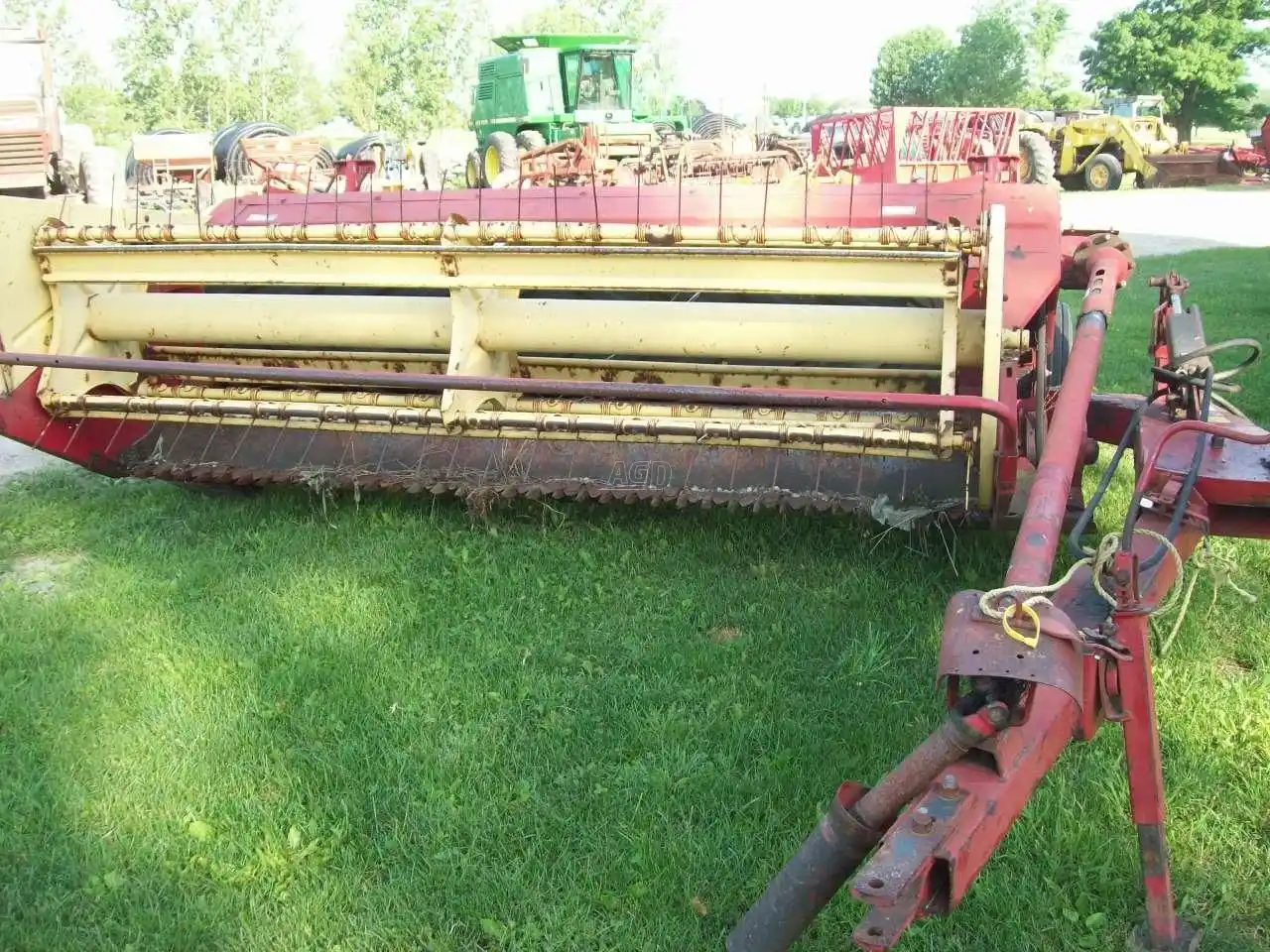 Gallery image 1 for Used New Holland 488 Mower Conditioner