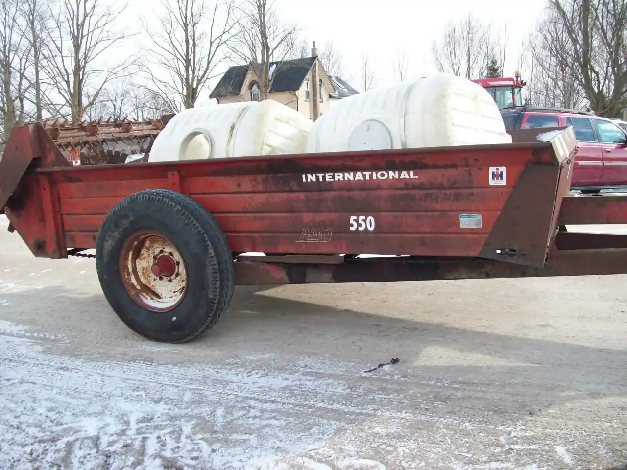 Gallery image 1 for International Harvester 550 Manure Spreader