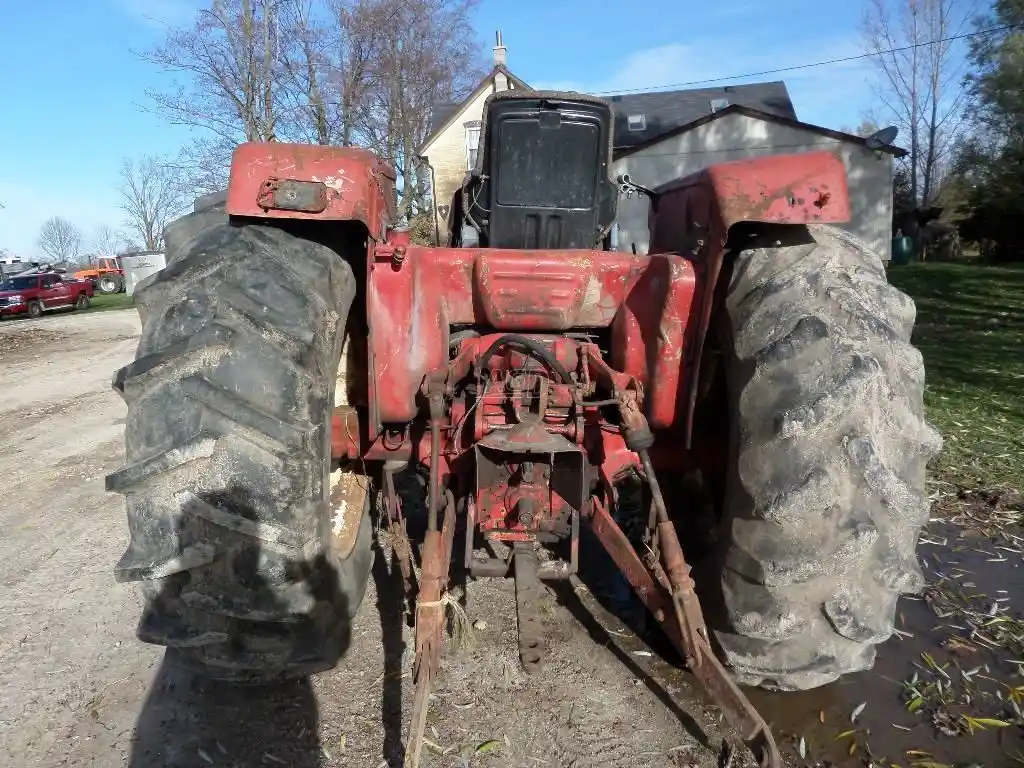 Gallery image 2 for Used International Harvester 784 Tractor