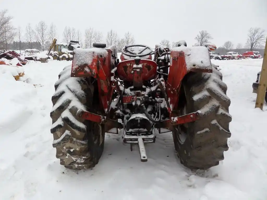 Gallery image 2 for Used White 1270 Tractor