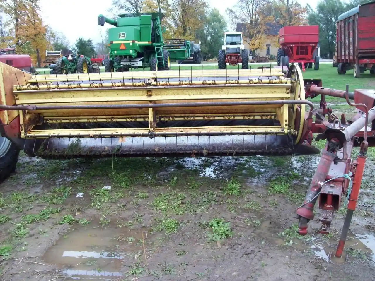 Gallery image 1 for Used New Holland 479 Mower Conditioner