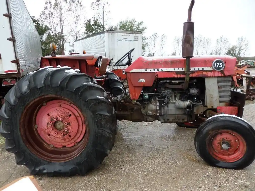 Gallery image 1 for Used Massey Ferguson 175 Tractor