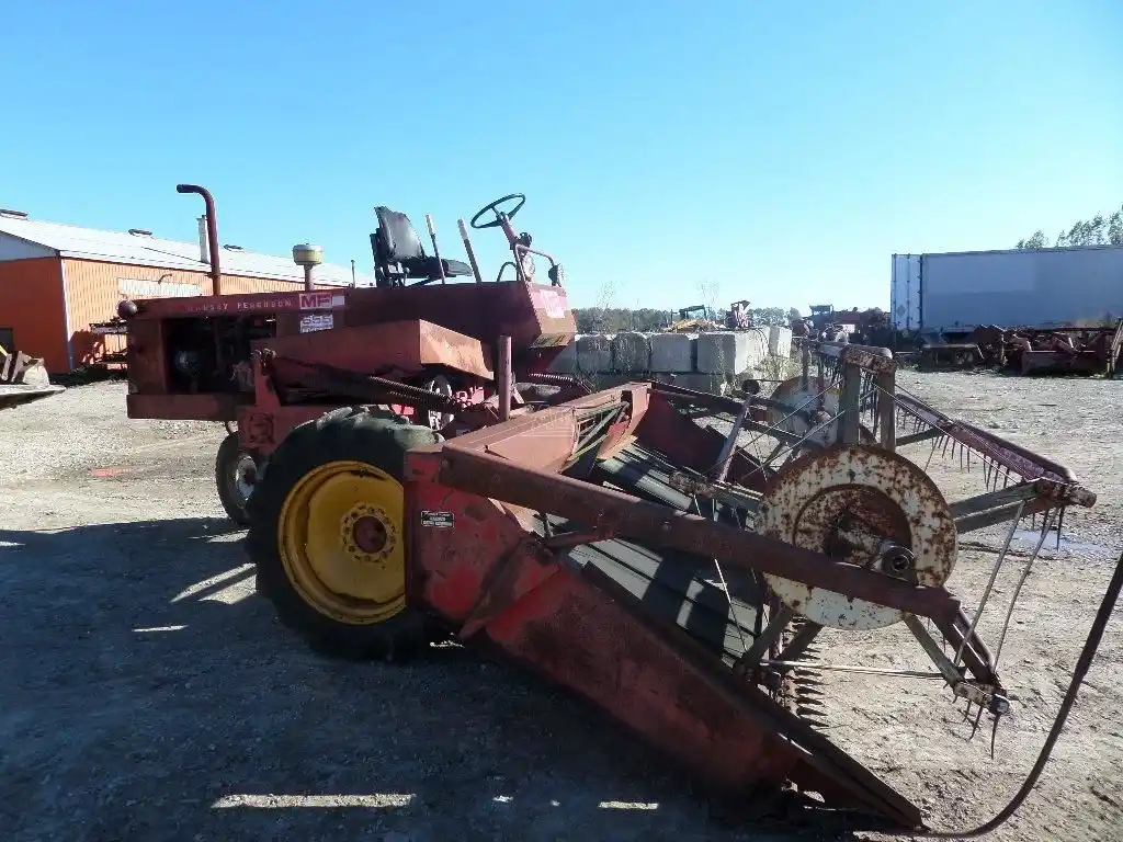 Gallery image 1 for Used Massey Ferguson 655 Windrower