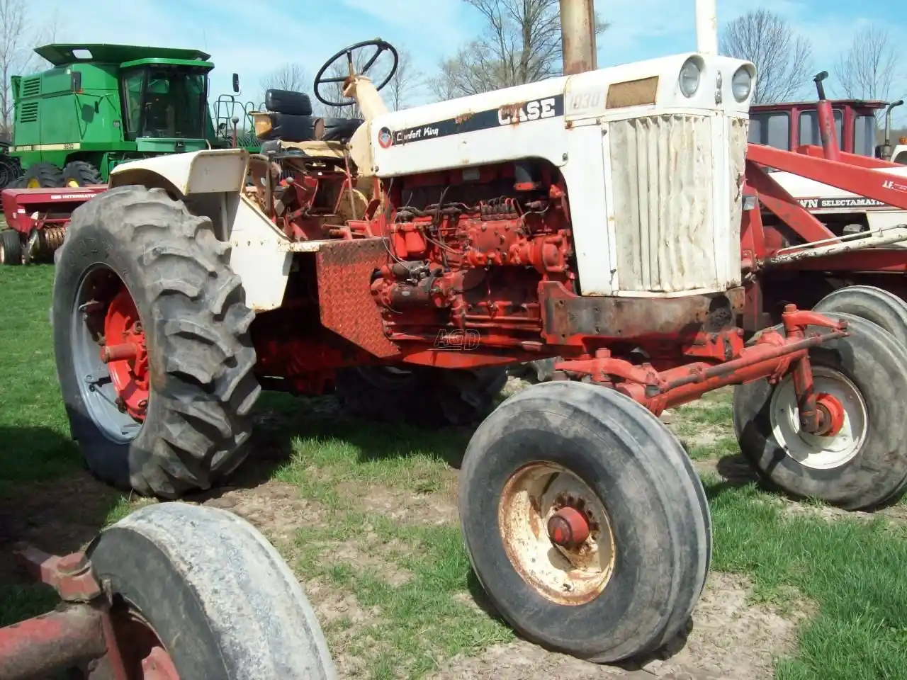 Gallery image 1 for Used Case 1030 Tractor