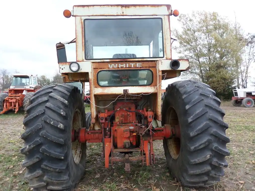 Gallery image 2 for Used 1973 White 2270 Tractor