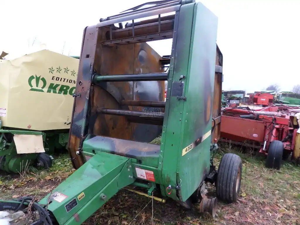 Gallery image 1 for Used John Deere 430 Round Baler