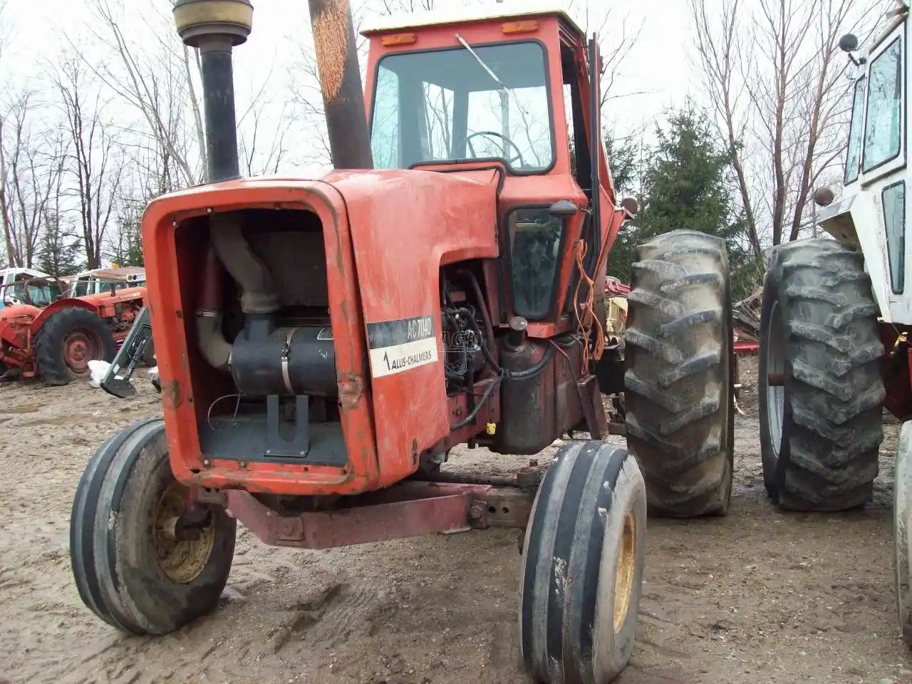 Gallery image 2 for Used 1976 Allis Chalmers 7040 Tractor