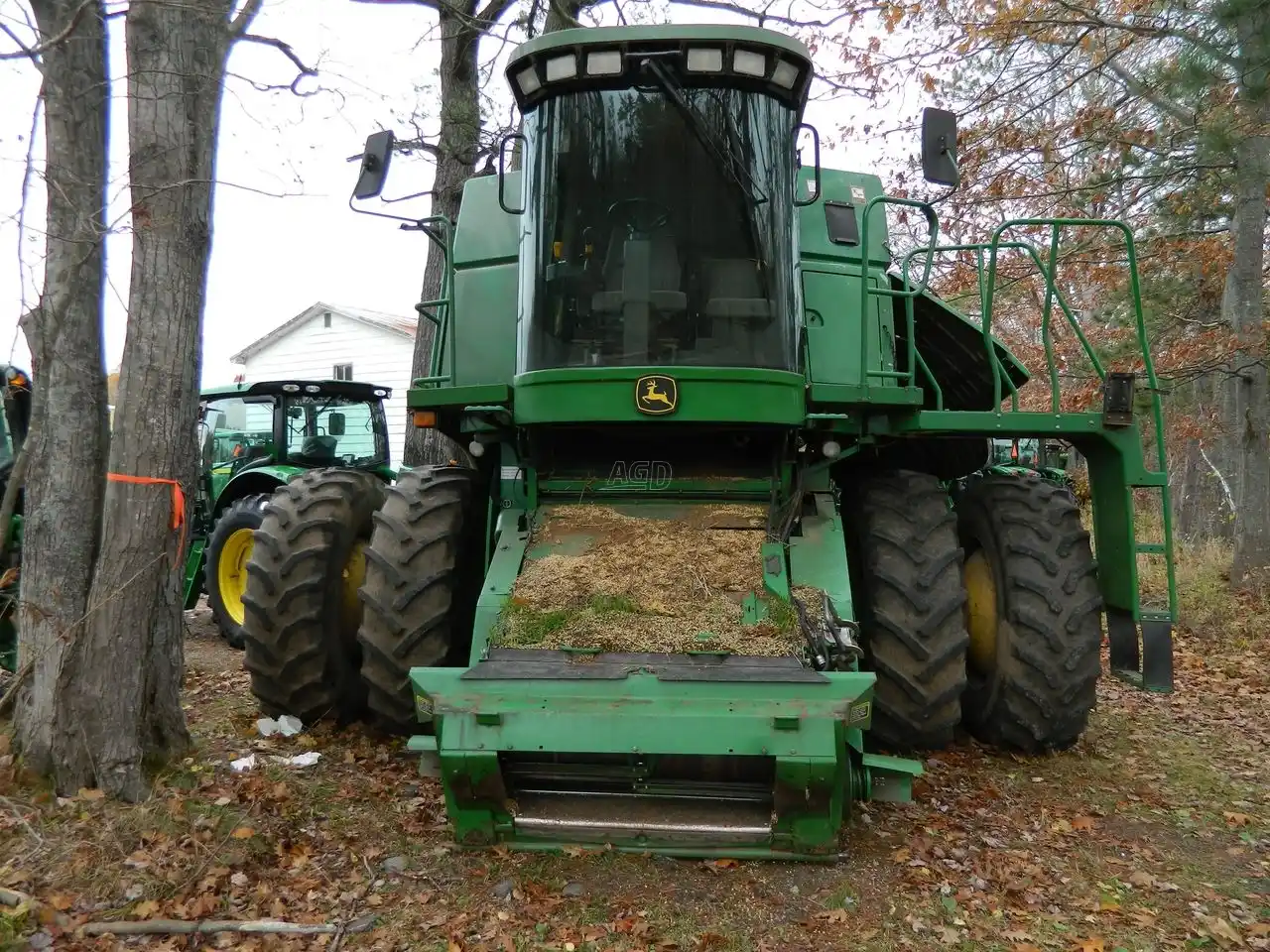 Gallery image 2 for Used John Deere 9760 STS Combine