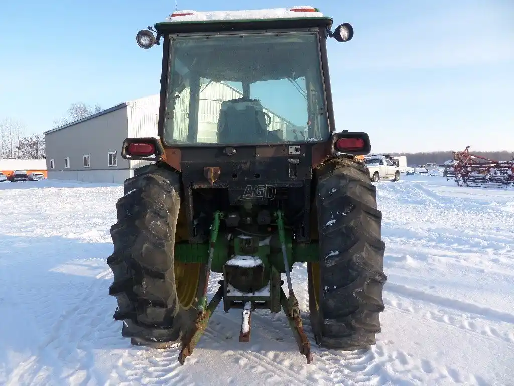 Gallery image 2 for Used 1984 John Deere 2950 Tractor