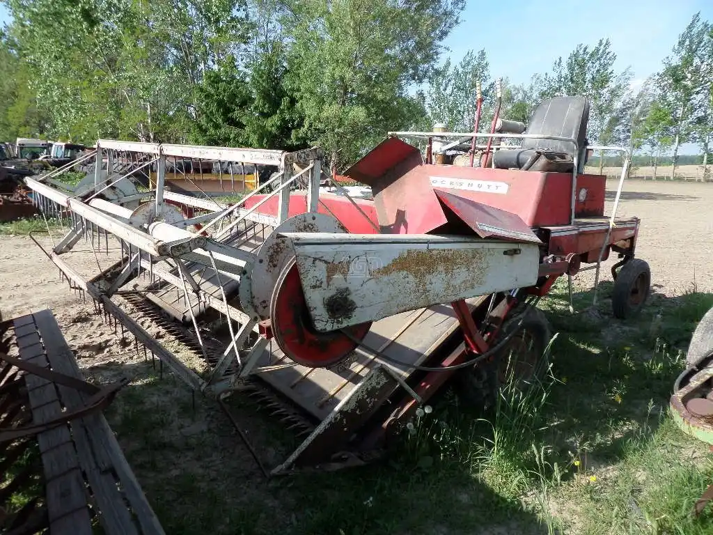 Gallery image 1 for Used Cockshutt 503 Windrower