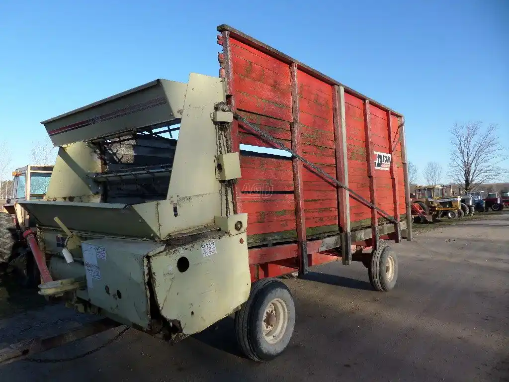 Gallery image 1 for Used Dion Misc Forage Box