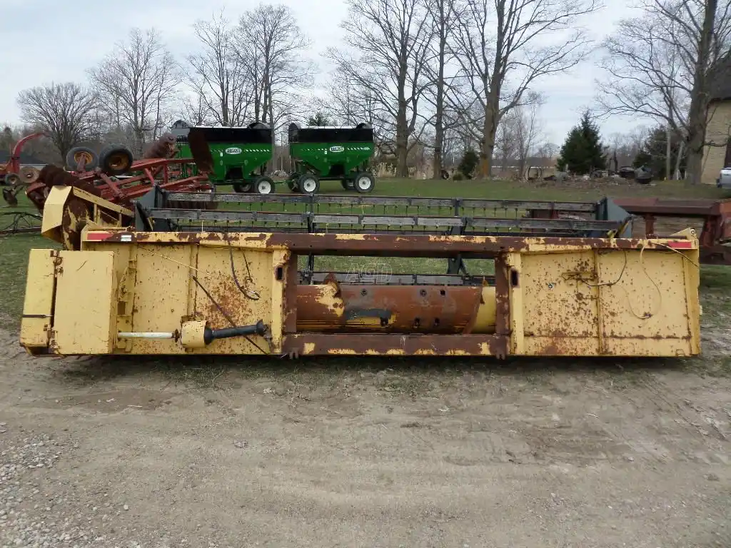 Gallery image 2 for Used New Holland 972 Header - Flex