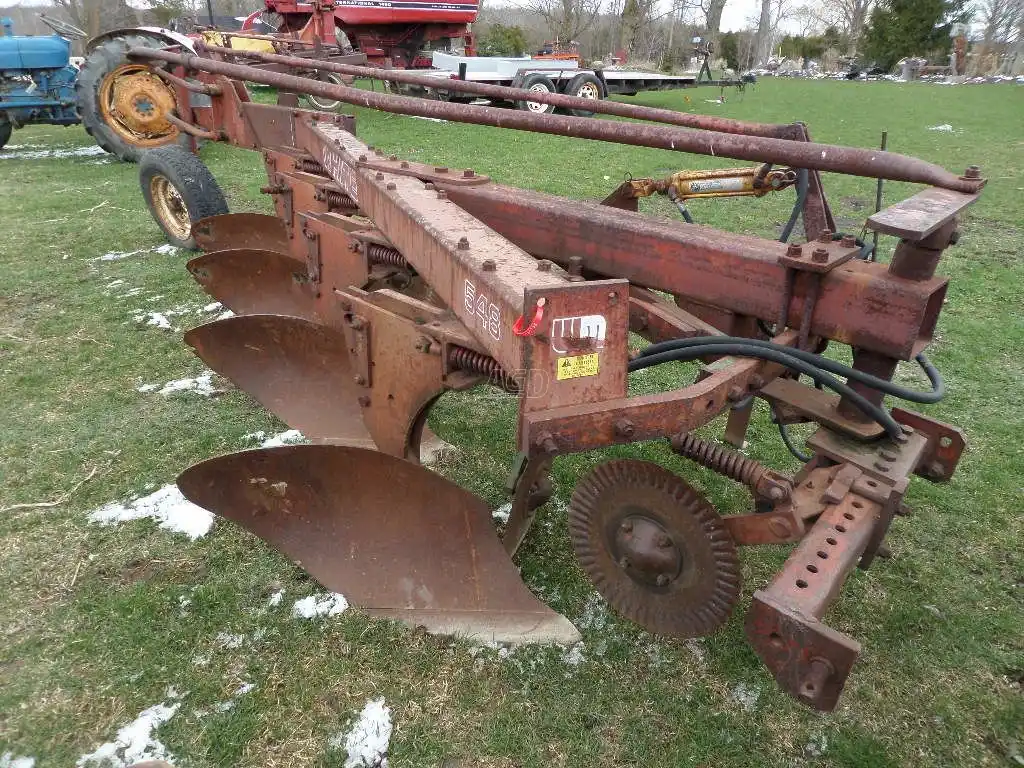 Gallery image 1 for Used White 548 Plow