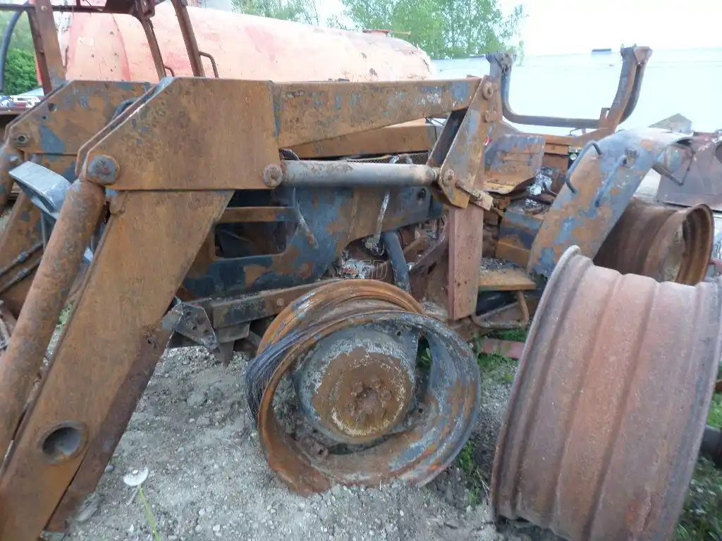 Gallery image 2 for Used 1995 Agco Allis 5660 Tractor