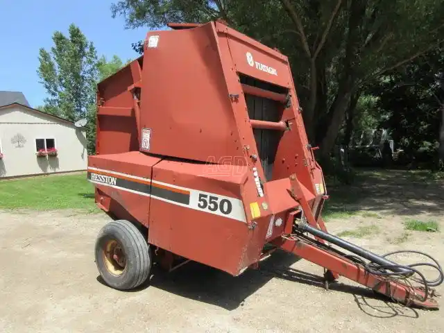 Gallery image 1 for Used Hesston 550 Round Baler