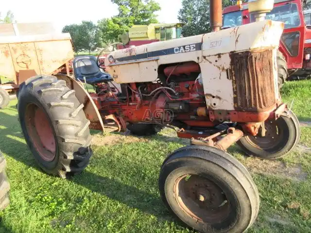 Gallery image 2 for Used 1967 Case 530 Tractor
